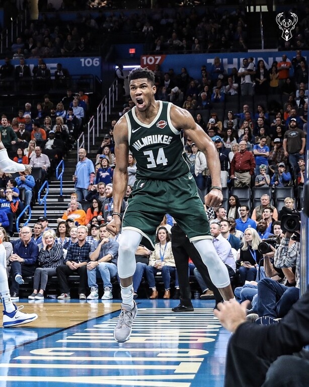NBA: Δεν υπάρχει αυτό το πλακάτ για τον Γιάννη! (photos)