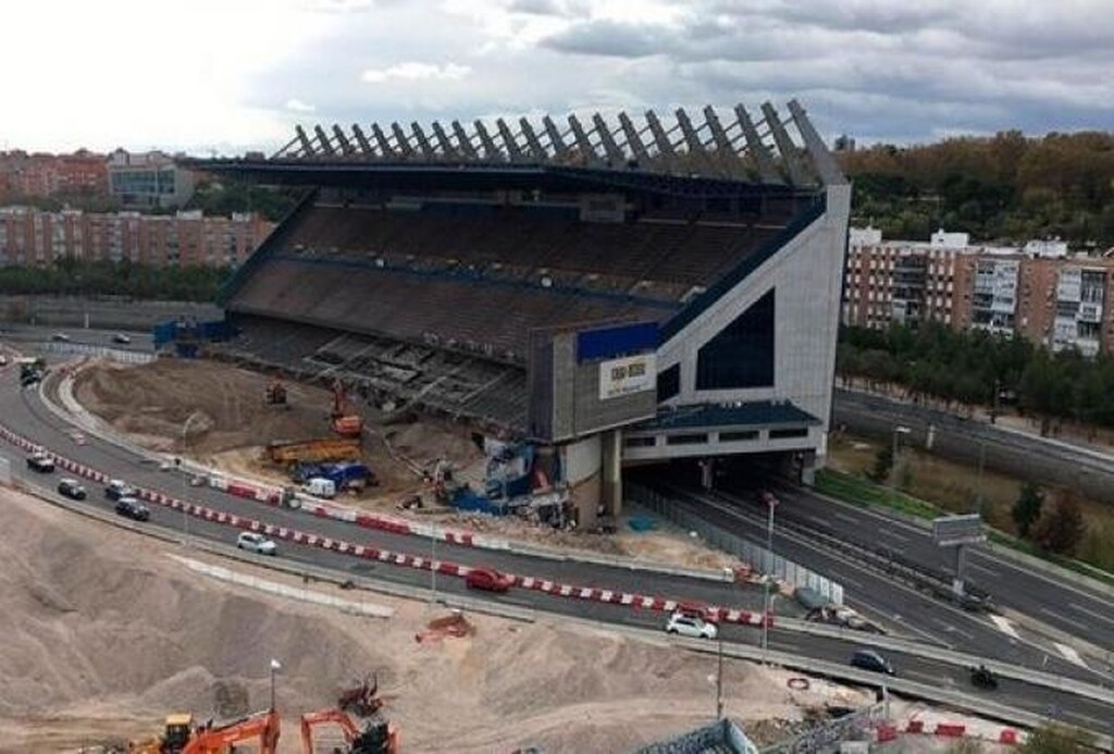 Το γήπεδο που έγινε... δρόμος (photos+video)