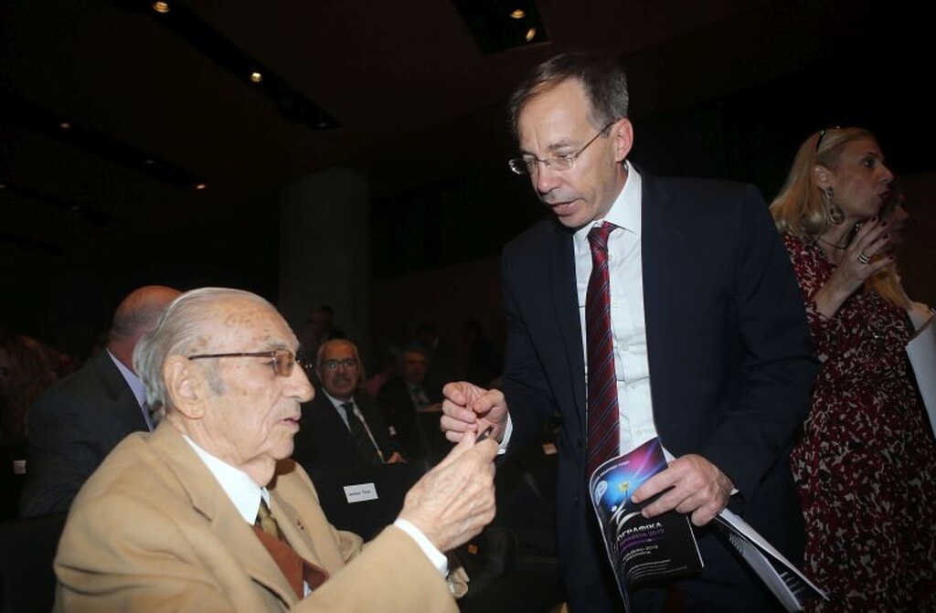 Βραβεία ΠΣΑΤ 2019: Τίμησαν τον δάσκαλο της δημοσιογραφίας, Ανδρέα Μπόμη (videos+photos)