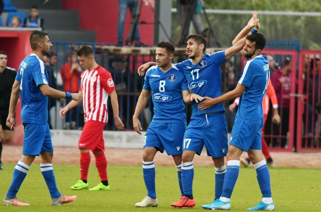 Οι παίκτες του Στάικου Βεργέτη πήραν δύναμη από τον κόσμο και έφτασαν στην επικράτηση με 2-0 επί του Ολυμπιακού Βόλου