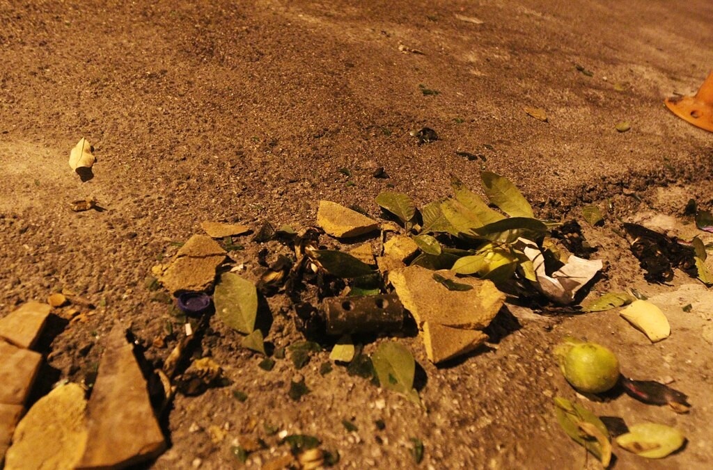Σκηνές χάους στου Ζωγράφου, καρέ καρέ οι καταστροφές