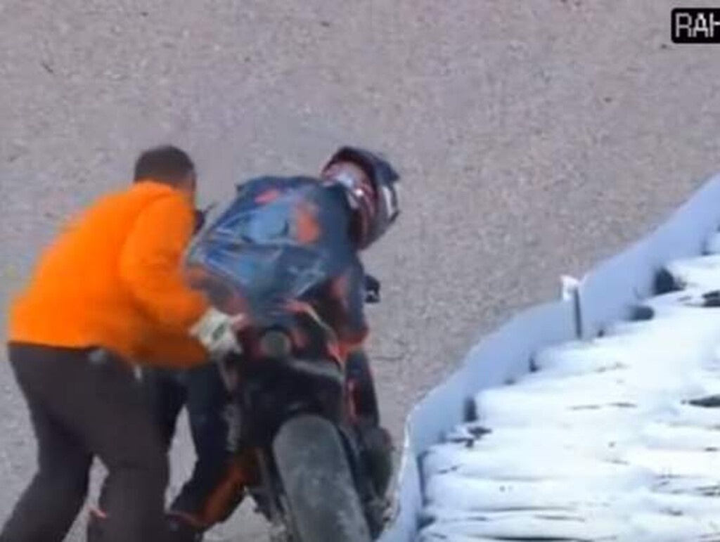 Τρομακτικό ατύχημα στο Moto GP - Γλίτωσε απο θαύμα ο Ζάρκο (video)