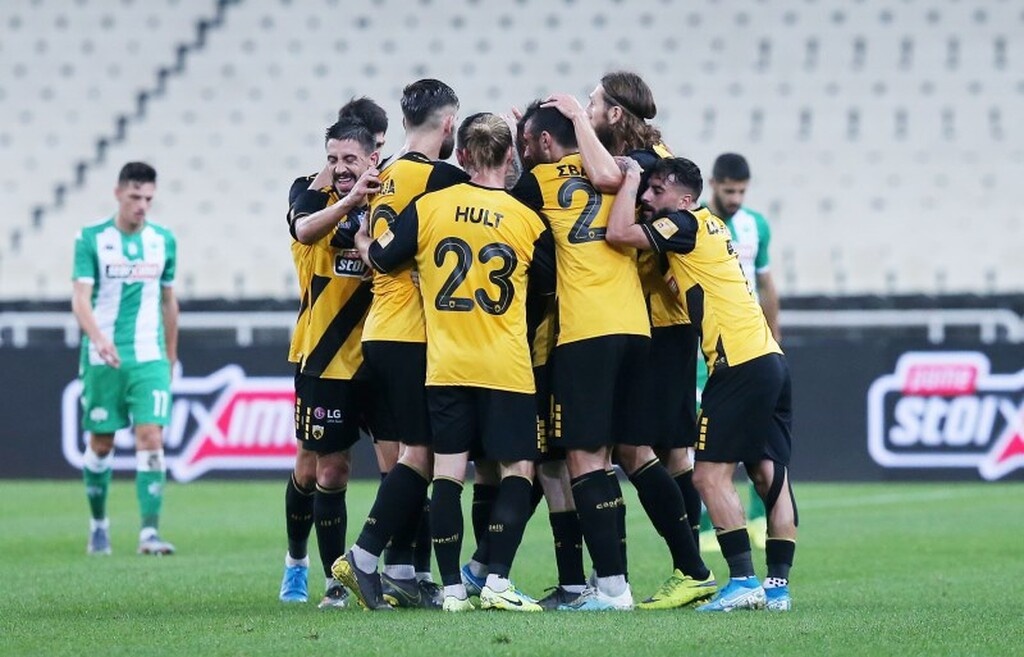 Βέβαια, ένας φαίνεται πως έχει κερδίσει με το «σπαθί» του, τόσο τη θέση του στην ενδεκάδα, όσο και την ευκαιρία να αγωνιστεί σε ένα από τα καλύτερα πρωταθλήματα του κόσμου.