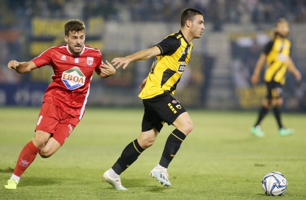 Ωστόσο, το όνομα του «Γαλανό» φέρεται να υπάρχει και στα μπλοκάκια ομάδων της Bundesliga που είναι γνωστό πως έχουν την προσοχή τους στο ελληνικό πρωτάθλημα.