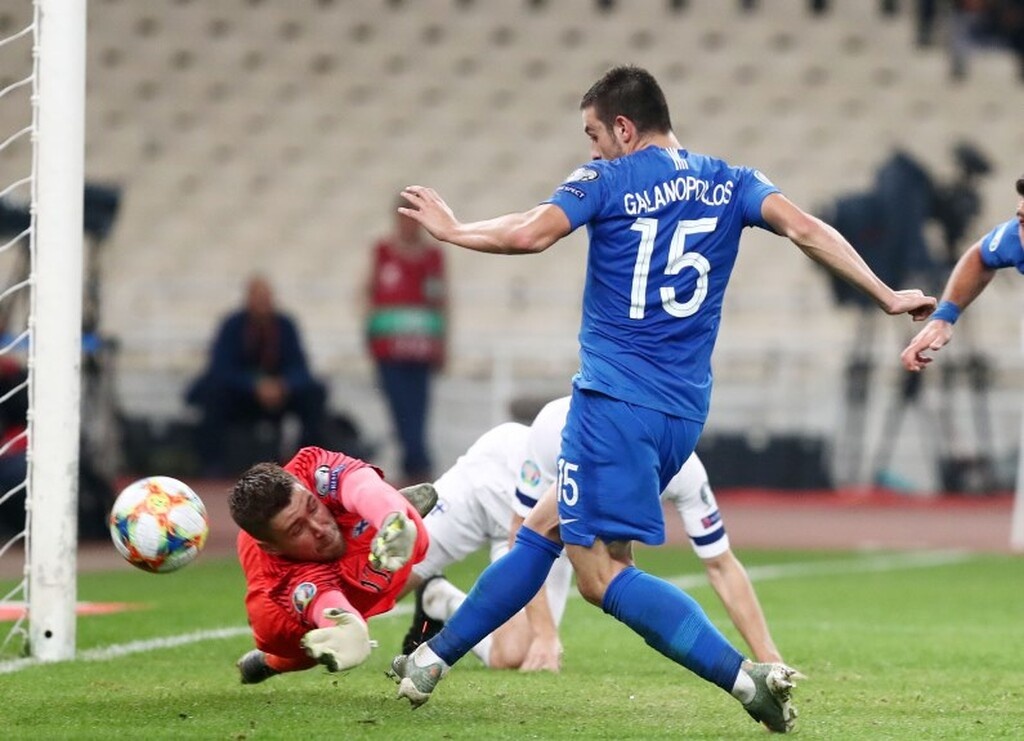 Ο λόγος για τον Κώστα Γαλανόπουλο που έχει καταφέρει να ξεχωρίσει τόσο από τις εμφανίσεις του με την ΑΕΚ, όσο και με την Εθνική ομάδα.