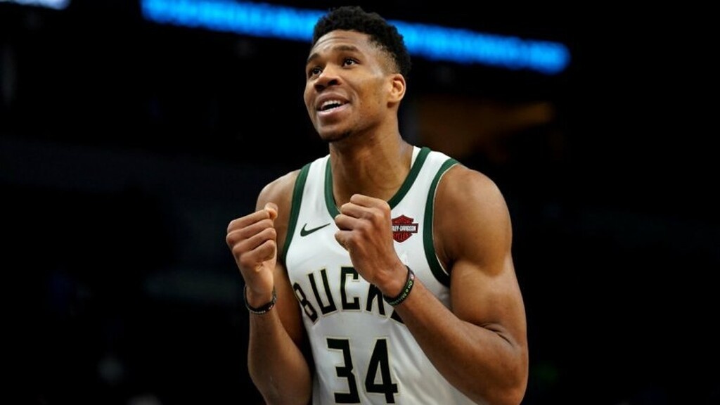 NBA: Η απίθανη εμφάνιση του Αντετοκούνμπο (videos+photos)