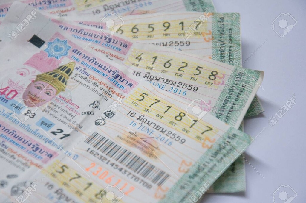 Ο άντρας άλλαξε γνώμη και ανακοίνωσε στη γυναίκα του ότι θα της δώσει μόνο το 1/3 των χρημάτων. Όπως ήταν αναμενόμενο, η γυναίκα του αντέδρασε, επακολούθησε τσακωμός και ο άντρας έφυγε από το σπίτι.