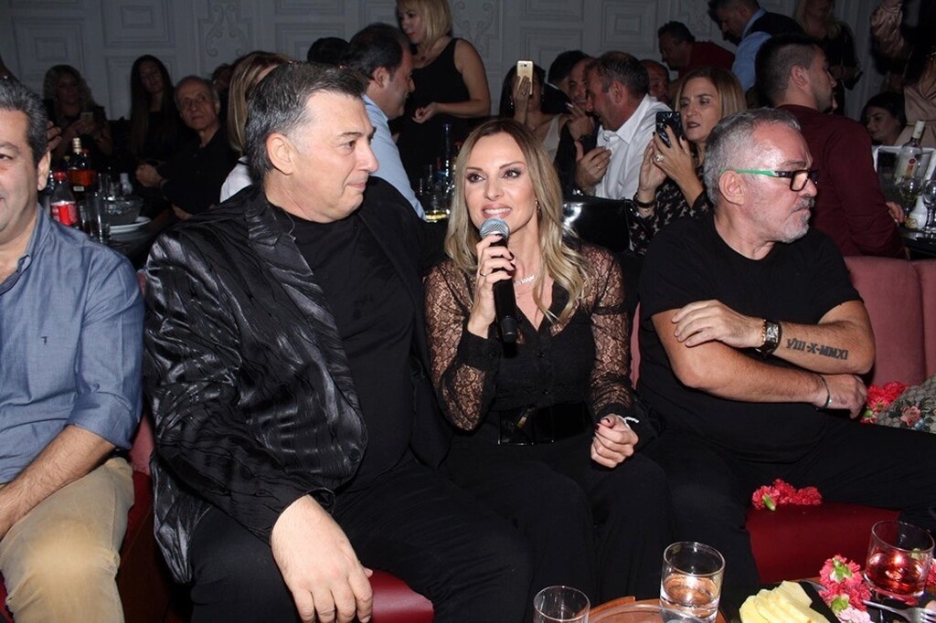 Sold out βραδιές για Μακρόπουλο και Μενιδιάτη – Δείτε ποιοι διασκέδασαν μαζί τους