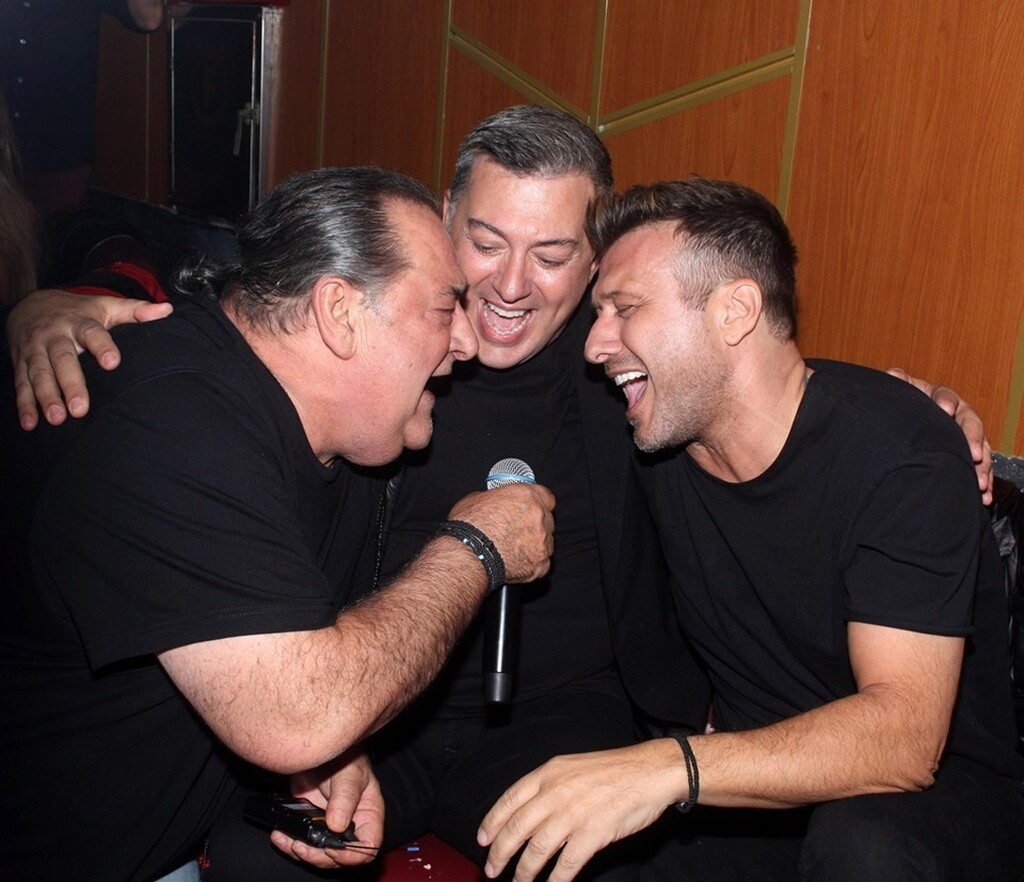 Sold out βραδιές για Μακρόπουλο και Μενιδιάτη – Δείτε ποιοι διασκέδασαν μαζί τους