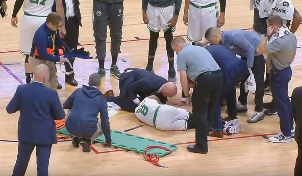 Σοκαριστικός τραυματισμός στο NBA: «Πάγωσαν» με Κέμπα Γουόκερ! (photos&videos)