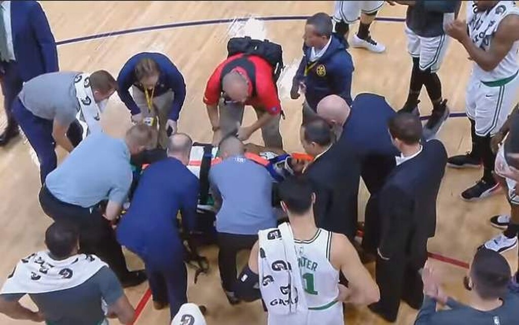 Σοκαριστικός τραυματισμός στο NBA: «Πάγωσαν» με Κέμπα Γουόκερ! (photos&videos)