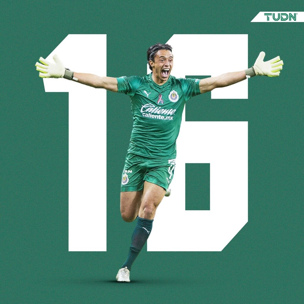 Απίστευτο γκολ τερματοφύλακα με βολέ από την περιοχή του!