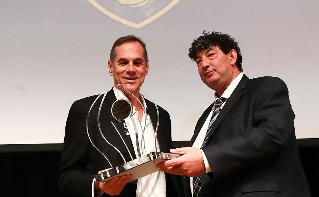 ΕΣΑΚΕ: Λαμπερή εκδήλωση για τη χορηγία της ΕΚΟ (photos)