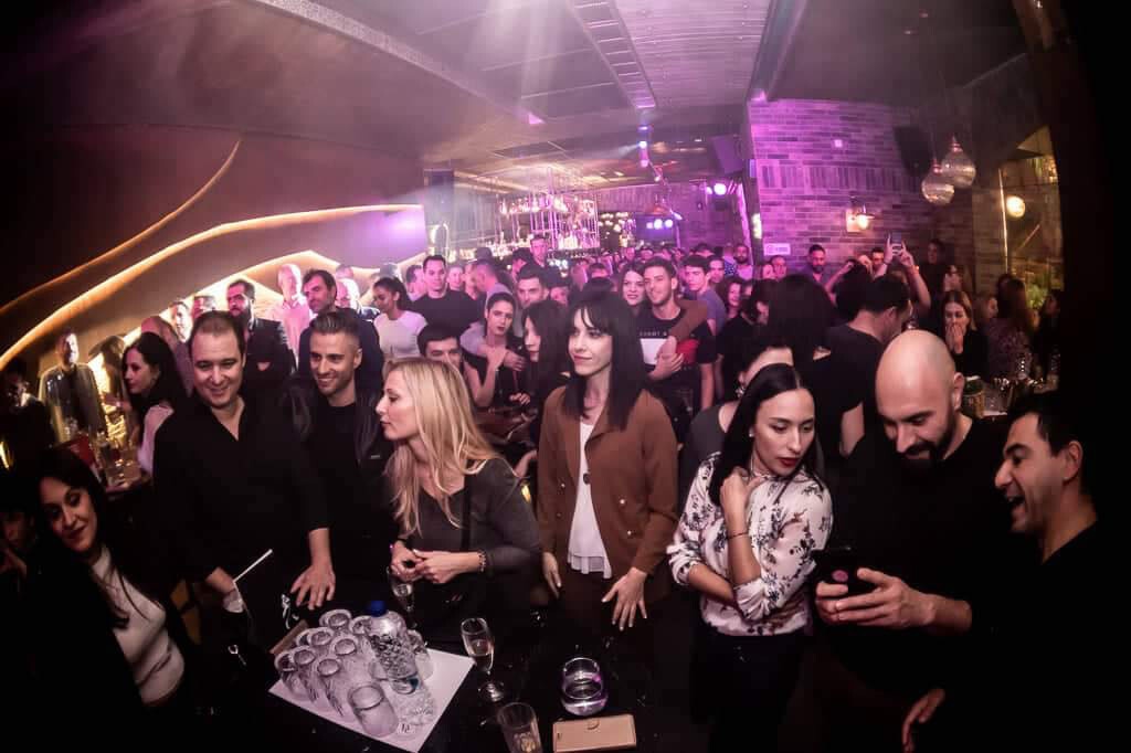 Τα «έσπασε» το πρώτο live στο Rock Avenue με τον Κώστα Μπίγαλη