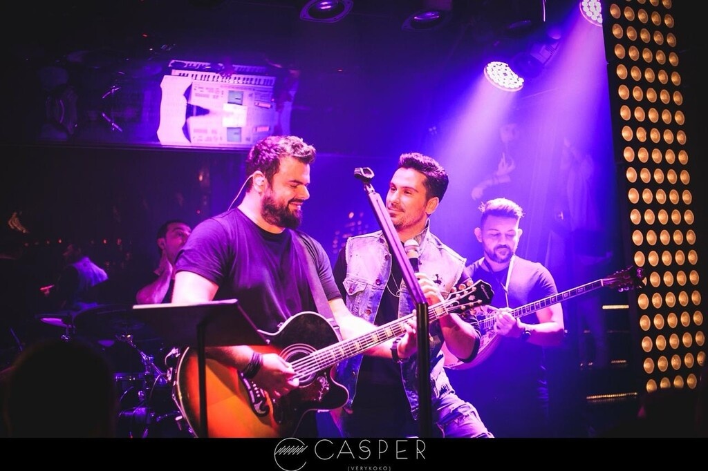 Θανάσης Βασιλάκος: Αποθεώθηκε όταν πήγε σε Κουρκούλη και Καμπακάκη (photos)