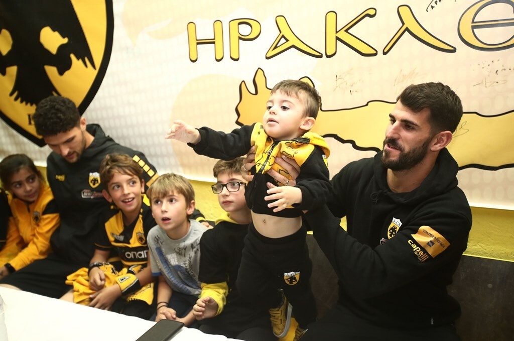 Ολιβέιρα: «Αξίζετε να τα δώσουμε όλα στο ματς με τον ΟΦΗ» (photos)