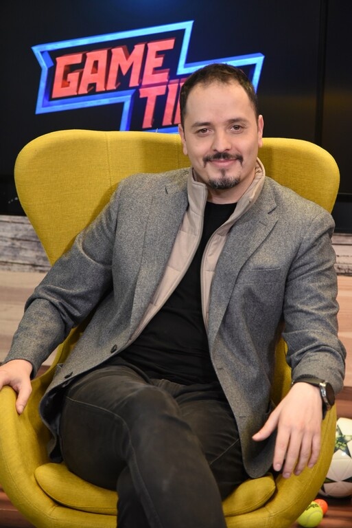 Ξεκαρδιστικός Αλέξανδρος Τσουβέλας στο Game Time του ΟΠΑΠ