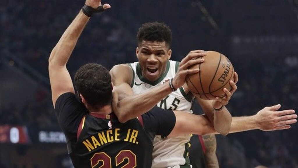 NBA: Ασταμάτητοι Μπακς και Γιάννης (video+photos)