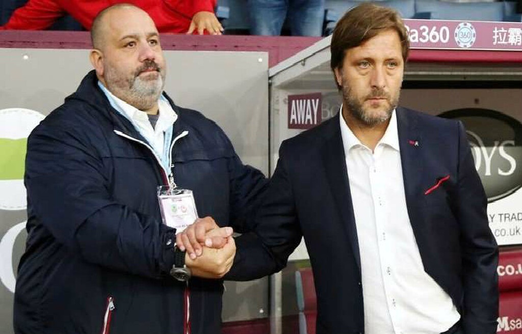 Μάλιστα, δημοσιεύματα από την Τσεχία αναφέρουν πως ο Ολυμπιακός έχει ήδη έρθει σε επαφή με υποψήφιο προπονητή. Το όνομα αυτού;