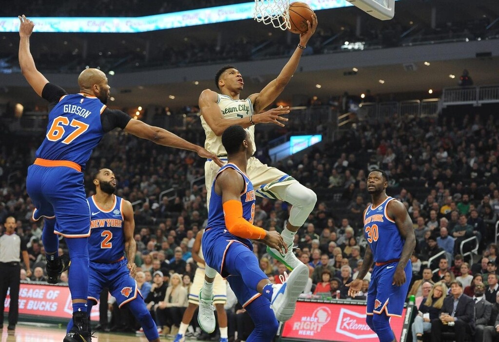 NBA: Οι καλύτερες φάσεις των Γιάννη και Θανάση Αντετοκούνμπο! (videos+photos)