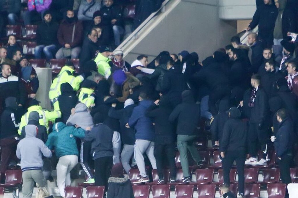 ΑΕΛ – Καλαμάτα: Σκηνές… ροκ στην κερκίδα και ένταση Κούγια με οπαδούς (photos)