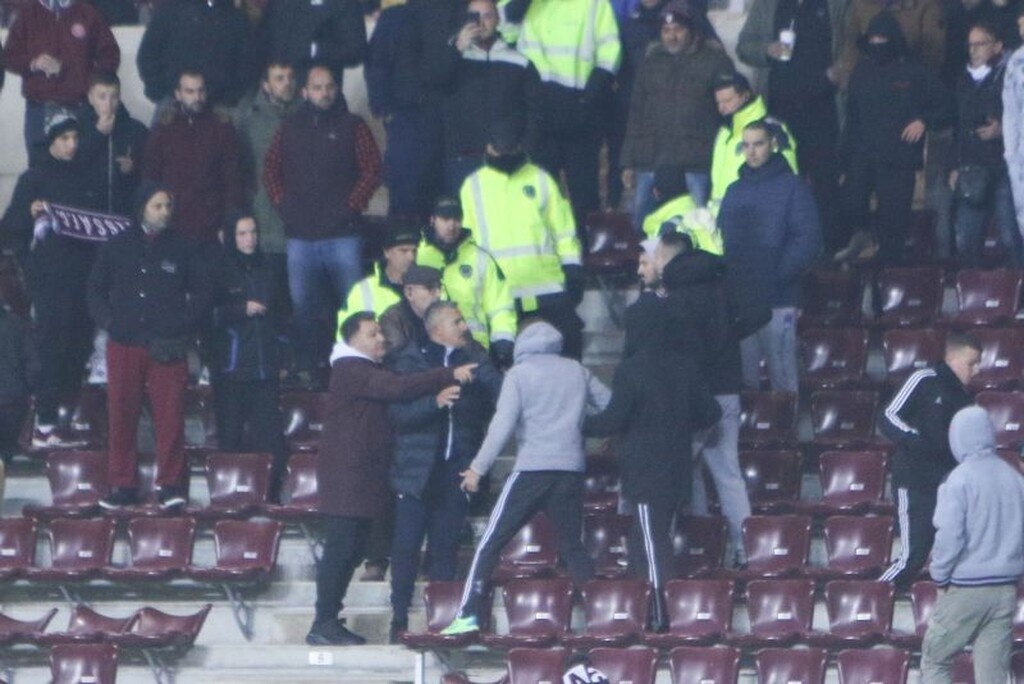 ΑΕΛ – Καλαμάτα: Σκηνές… ροκ στην κερκίδα και ένταση Κούγια με οπαδούς (photos)