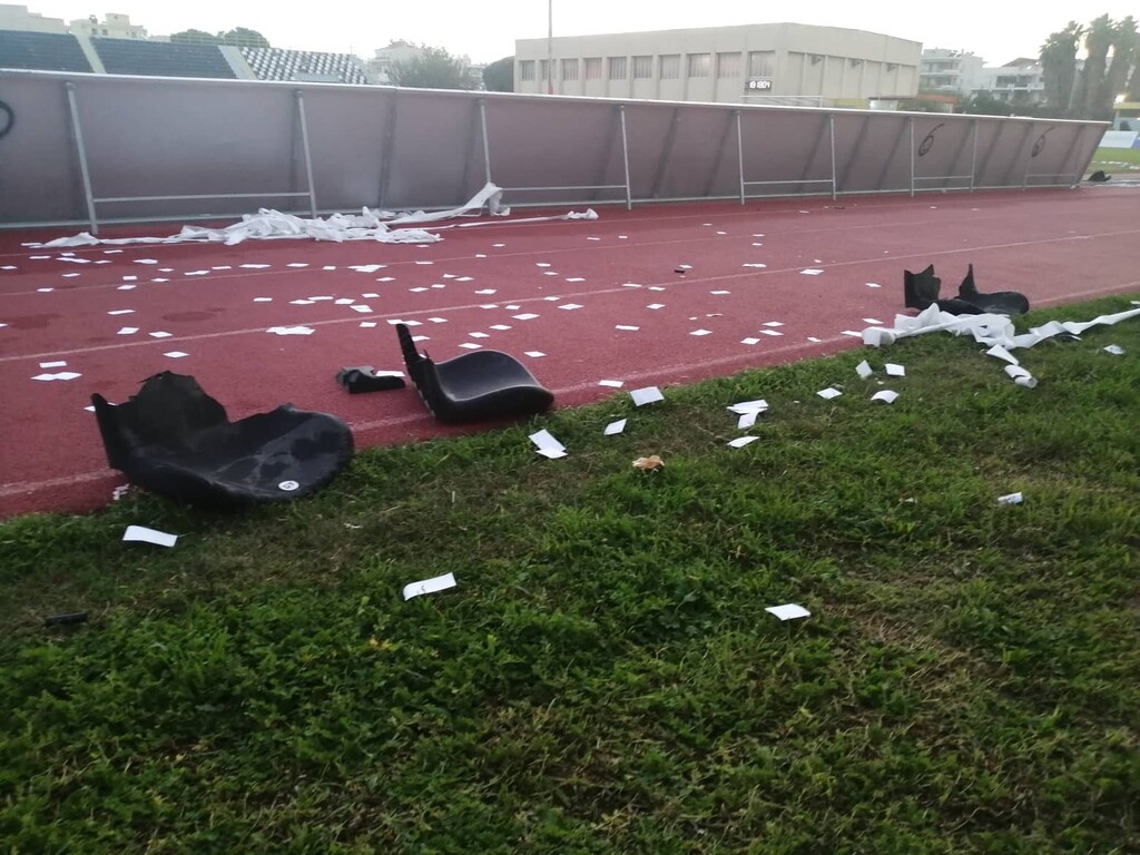 Χαμός στο Καλαμάτα-Τρίκαλα: Ένταση και... καθίσματα! (photos+video)