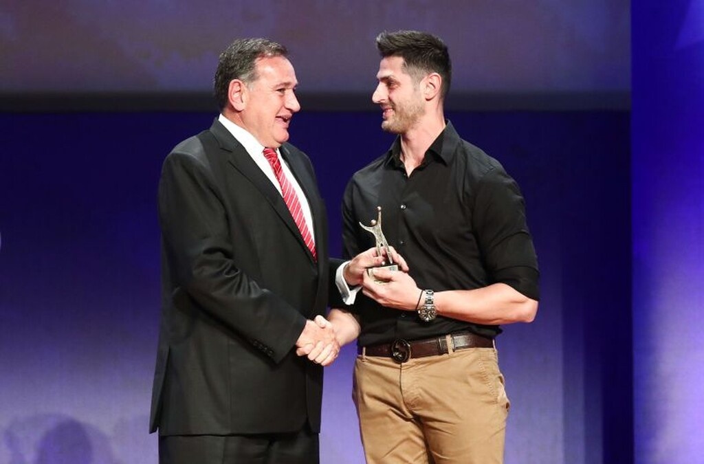 ΠΣΑΤ: Τσιτσιπάς, Στεφανίδη οι κορυφαίοι - Σε ΑΕΚ και Ολυμπιακό το «fair play» για Μυρτώ και Τόνια