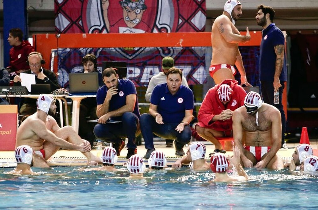 Ολυμπιακός – Γιούνγκ 6-5: Βήμα για την πρωτιά! (video+photos)
