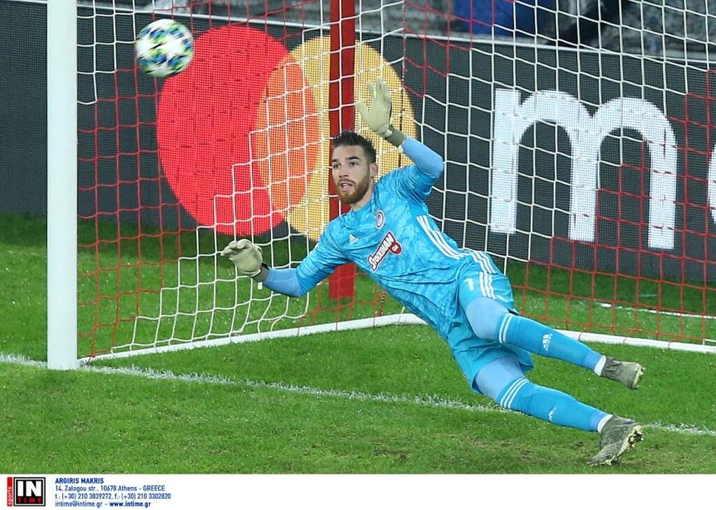 Tο χαμένο πέναλτι του Eρυθρού Αστέρα, σώθηκε από το δοκάρι ο Ολυμπιακός (video)