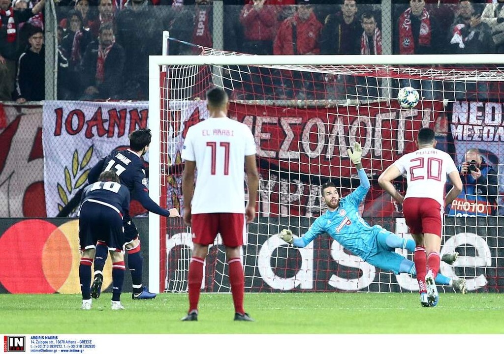 Tο χαμένο πέναλτι του Eρυθρού Αστέρα, σώθηκε από το δοκάρι ο Ολυμπιακός (video)