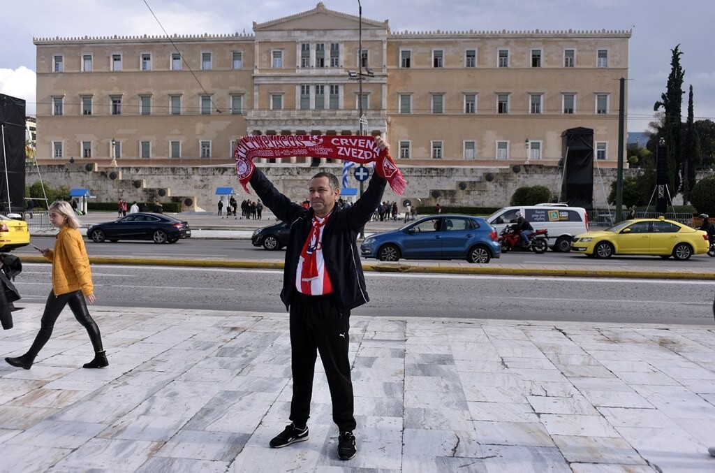 Έτσι, αφού συγκεντρωθούν στο Σύνταγμα θα μεταβούν στο «Γ. Καραϊσκάκης» από σταθμό του ΗΣΑΠ, ο οποίος έχει μείνει κρυφός για ευνόητους λόγους