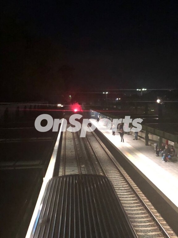 Ολυμπιακός – Ερυθρός Αστέρας: «Αγριεμένοι» οι Σέρβοι, καπνογόνο σε συρμό! (photos)