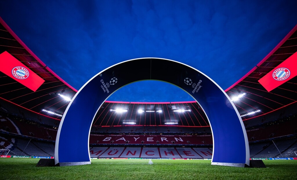 Ποιο όμως είναι το λιγότερο πιθανό ζευγάρι να δούμε από την κλήρωση της Δευτέρας; Το σενάριο που θέλει την Μπάγερν να τεθεί αντιμέτωπη με τη Λιόν με πιθανότητα 14, 286%.