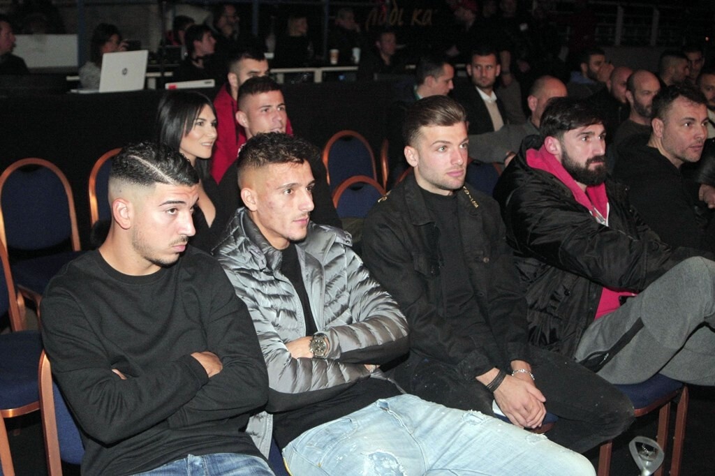 Στο Premium Boxing Event ο Ιβάν Σαββίδης και πολλά στελέχη του ΠΑΟΚ (photos)
