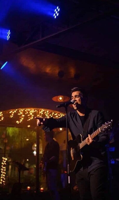 Rock Avenue: Η Sold Out εμφάνιση του Βασίλη Δήμα