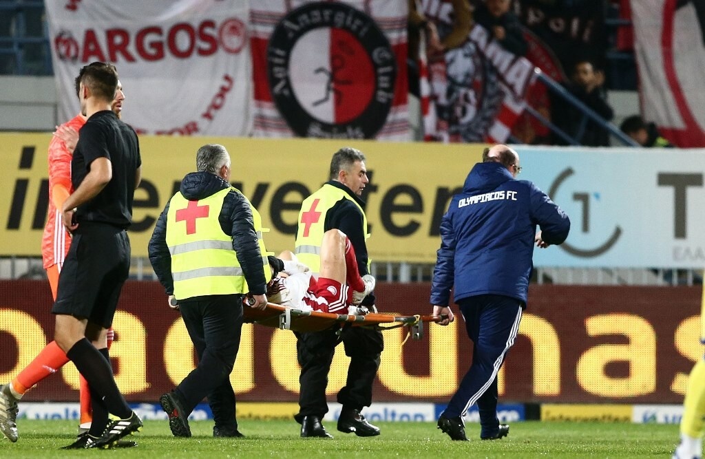 Αστέρας Τρίπολης-Ολυμπιακός: Δολοφονικό τάκλιν Πασαλίδη και νοκ άουτ ο Γκιγιέρμε (photos+video)