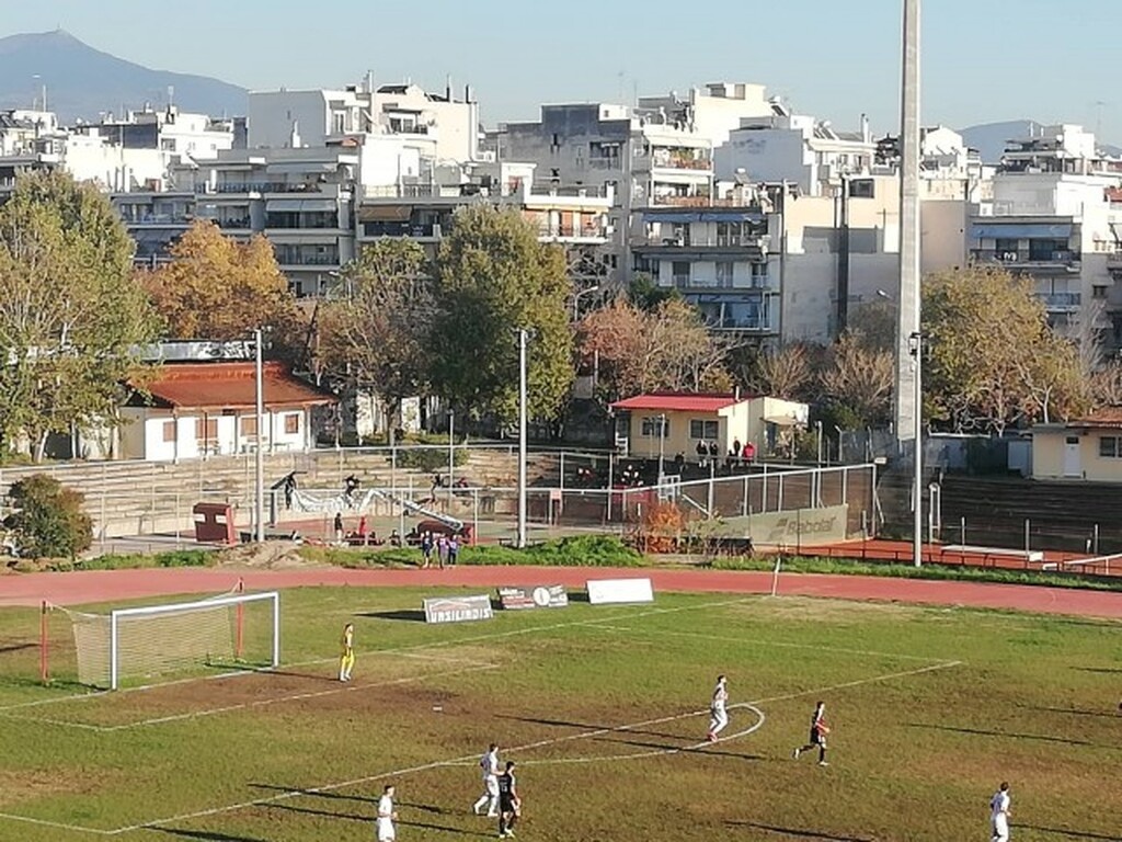 Απόλλων Πόντου: Αποχή οπαδών και πανό για Καλαϊτζίδη (photos)