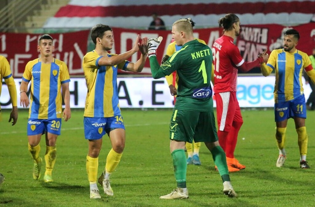 ... Παναιτωλικού, με την ομάδα του Αγρινίου να κυνηγάει την ενίσχυσή της, προκειμένου να ξεφύγει από την τελευταία θέση του βαθμολογικού πίνακα.