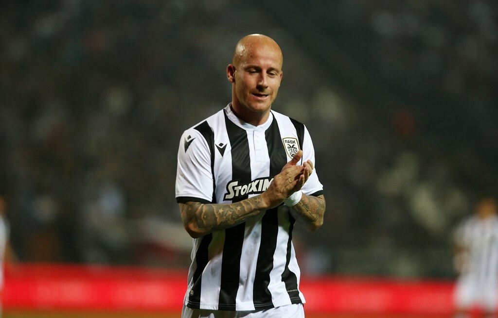 Η πρόταση αφορά τον Μίροσλαβ Στοχ, ο οποίος δεν βρίσκεται στα πλάνα του Άμπελ Φερέιρα.