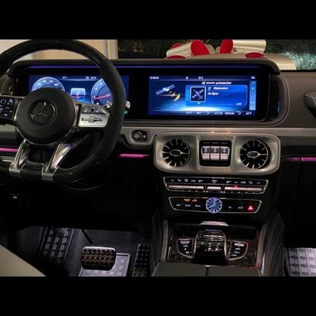 Το... δωράκι του Μεϊγουέδερ στην κόρη του (photos)