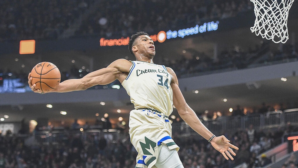 Γιάννης Αντετοκούνμπο: O «MVP» που δεν έχει ταβάνι…(photos+videos)