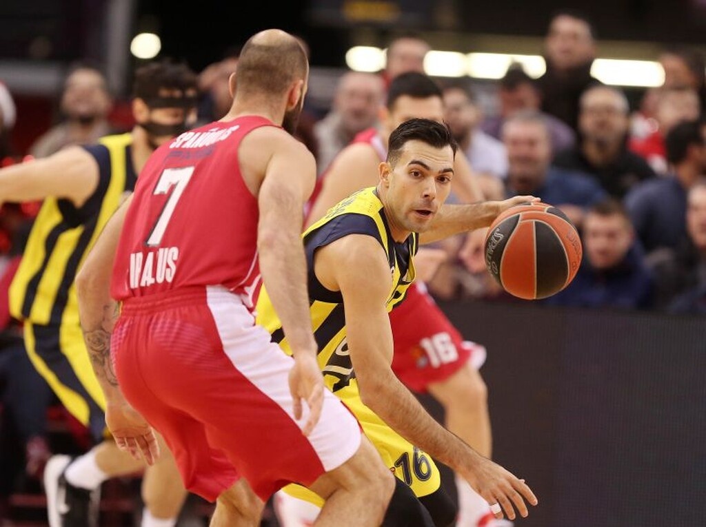 Ολυμπιακός-Φενέρμπαχτσε: Το τέλειο pick’n’roll και το φοβερό κάρφωμα του Ριντ (videos+-photos)