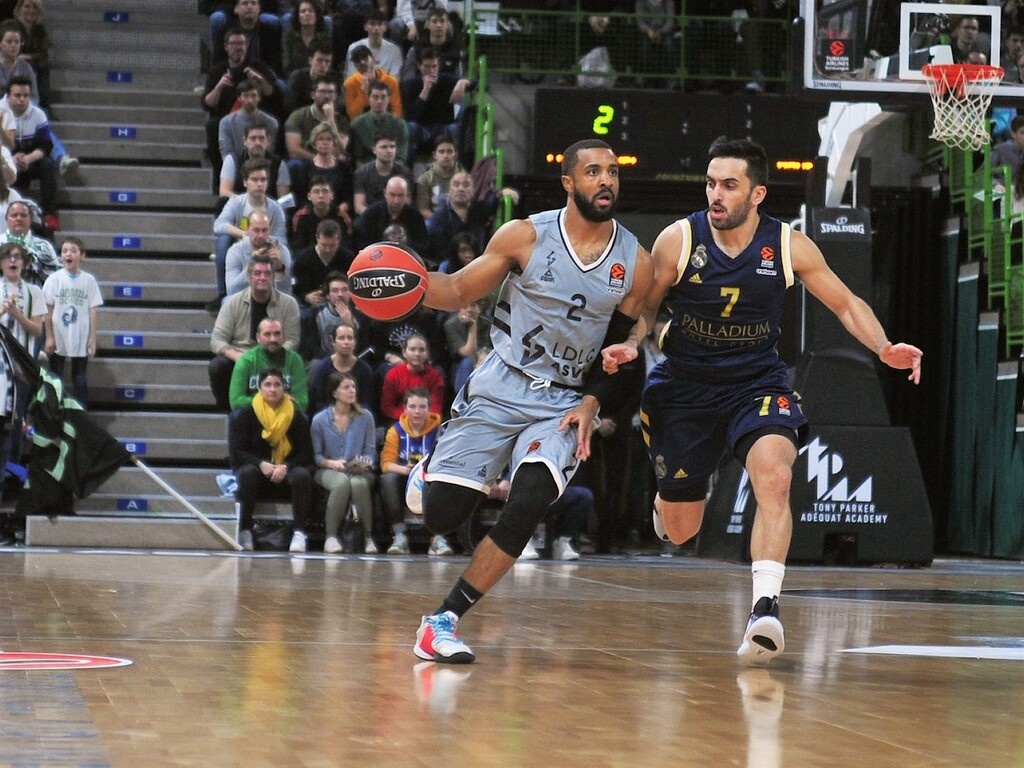 Βιλερμπάν – Ρεάλ Μαδρίτης 77-87: Πέρασε κι από το «Αστρομπάλ» (photos)