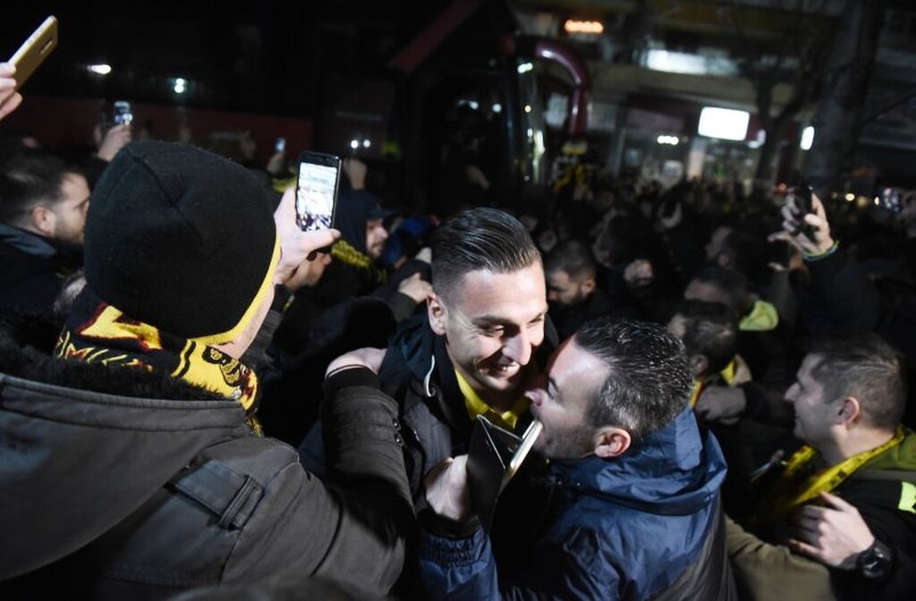 Άρης – ΠΑΟΚ: Αποθεωτική υποδοχή στους «κίτρινους» (video+photos)