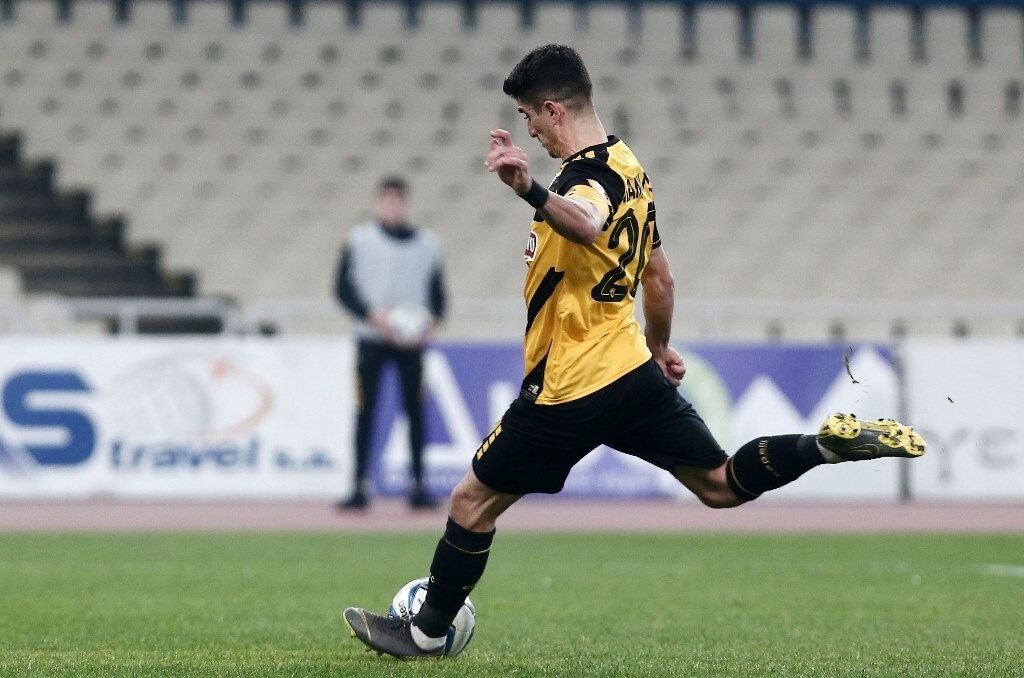 Στο ρεπορτάζ της ιστοσελίδας yeniasir.com.tr γίνεται αναφορά στο συμβόλαιο του 28χρονου μέσου με την ΑΕΚ έως το 2022, καθώς και τις αποδοχές του.