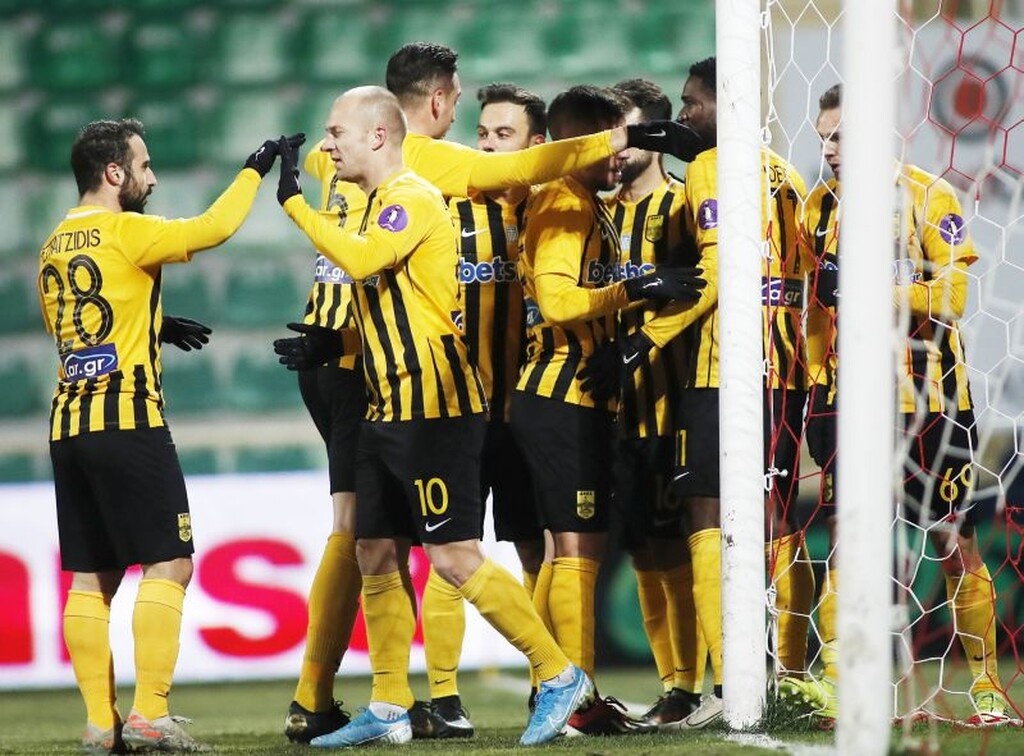 Ξάνθη – Άρης: Το «κόλλησε» ο Ιντέγε, συνθήματα κατά Σαββίδη στην κερκίδα! (video+photos)