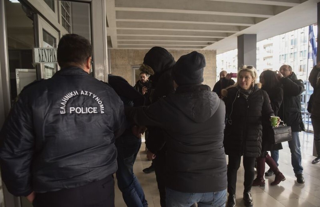 Στην ανακρίτρια οι συλληφθέντες για τον θάνατο του Βούλγαρου οπαδού (photos)