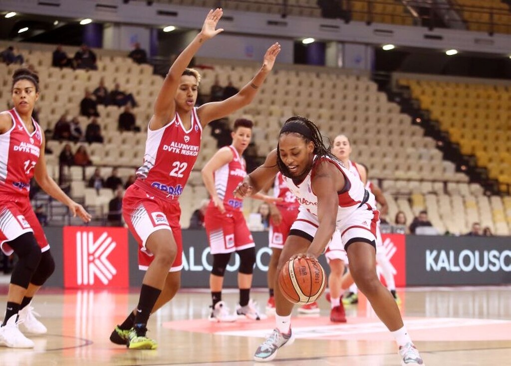 Eurocup Γυναικών: Πρόκριση σε άδειο ΣΕΦ για τον Ολυμπιακό (photos)