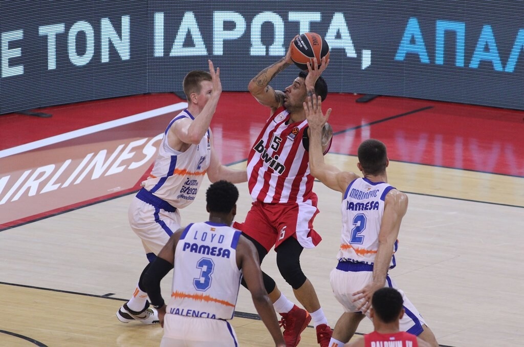 Ο Ολυμπιακός δοκιμάζεται στην πρεμιέρα του δεύτερου γύρου της Ευρωλίγκας στην Ισπανία, κόντρα στην Βαλένθια